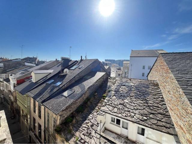 Exclusiva vivienda de 230 m² dentro de Murallas, con garaje en el propio edificio