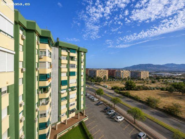 EXCLUSIVA VIVIENDA DE 4 D. CON PISCINA, Y VISTAS DESPEJADAS EN EL CÓNSUL – TEATINOS