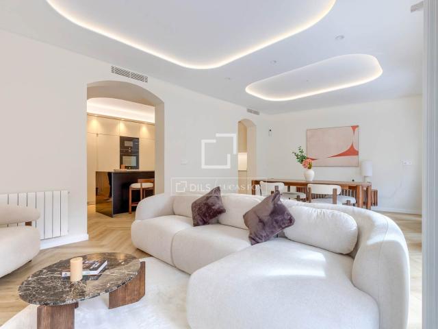 Dils Lucas Fox presenta este exclusivo piso de lujo en venta. 151m² Madrid
