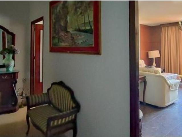 EXCLUSIVA VIVIENDA EN PLENO CENTRO