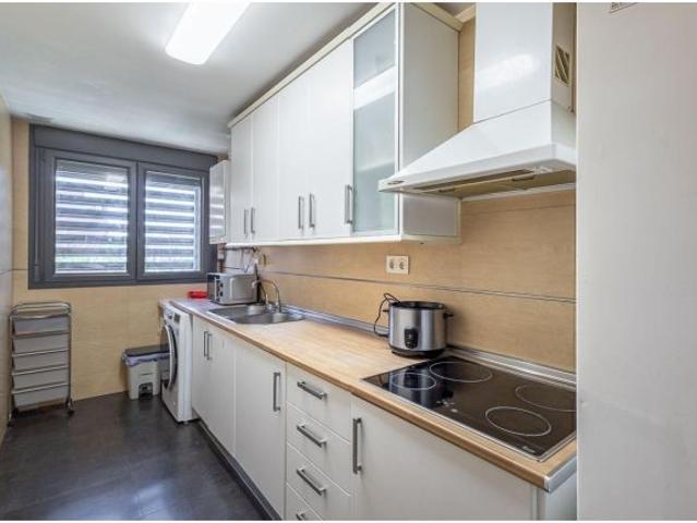Exclusiva vivienda en Residencial Parque Lagos