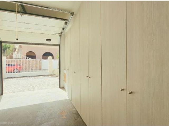 Exclusiva vivienda independiente con piscina, vistas a los arrozales y espectaculares atardeceres en