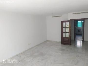 Exclusiva Vivienda Junto al Hotel Córdoba Center
