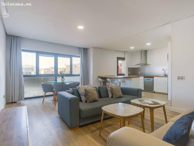 Exclusiva vivienda prácticamente en primera línea de la Playa de Las Canteras
