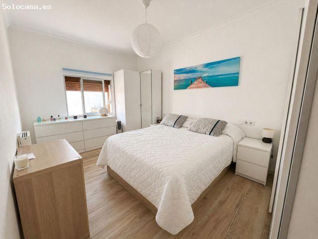 Exclusiva vivienda reformada con solárium y vistas panorámicas a la Bahía de Algeciras