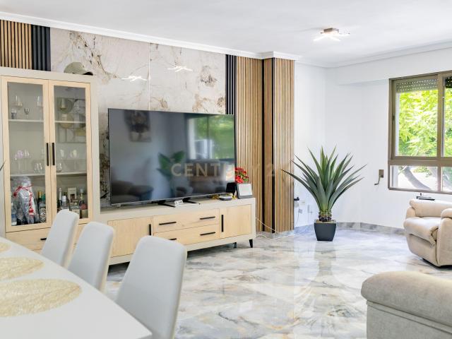 Exclusiva vivienda reformada de 158 m² con gran terraza en una de las mejores zonas de Alzira