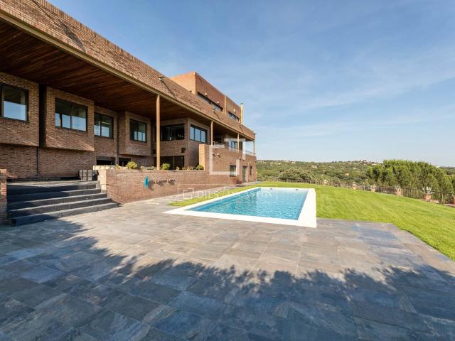 Exclusiva vivienda unifamiliar en venta en Parquelagos, dent. 897m² Galapagar