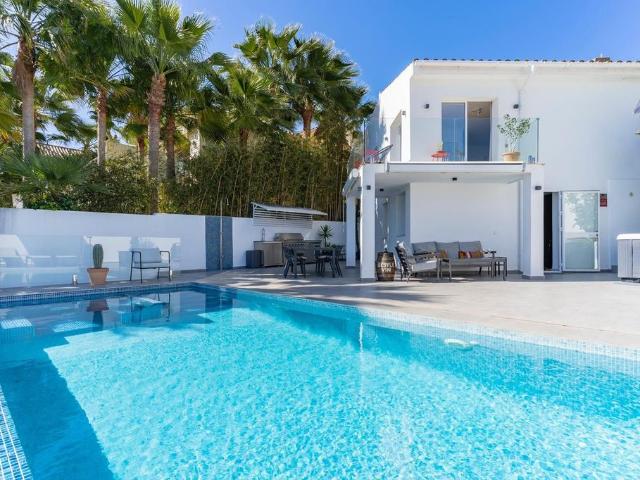 Exclusiva Villa / Chalet de 145 m2 en alquiler en Nueva Andalucia, España