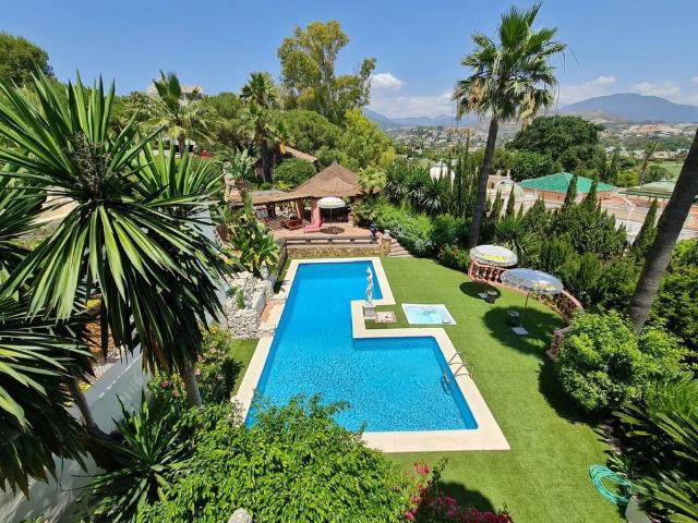 Exclusiva Villa / Chalet de 1500 m2 en alquiler en Marbella, Andalucía