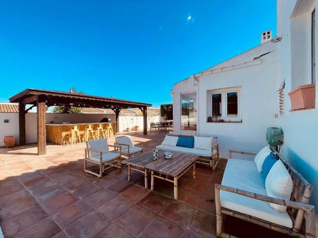 Exclusiva Villa / Chalet de 168 m2 en venta en Manilva, España
