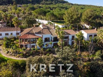 Exclusiva Villa / Chalet de 1698 m2 en venta en Alhaurín el Grande, Andalucía