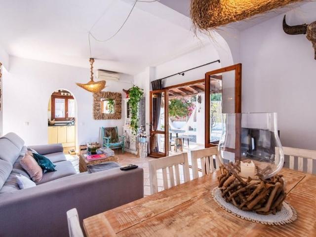 Exclusiva Villa / Chalet de 175 m2 en venta en Las Salinas, España