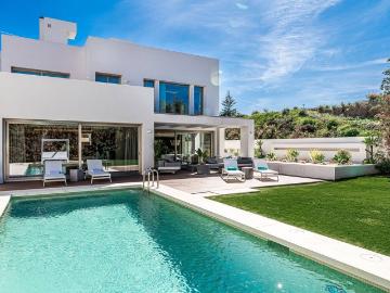 Exclusiva Villa / Chalet de 1000 m2 en alquiler en Marbella, España