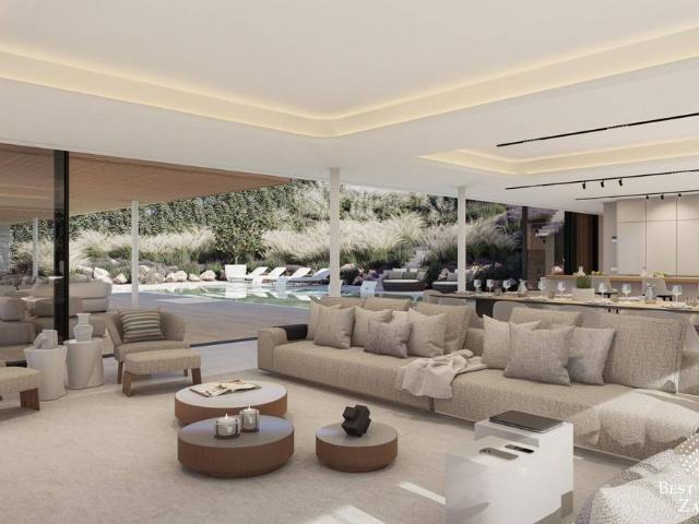 Exclusiva Villa / Chalet de 1061 m2 en venta en Sotogrande, España