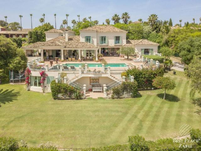 Exclusiva Villa / Chalet de 1084 m2 en venta en Sotogrande, España