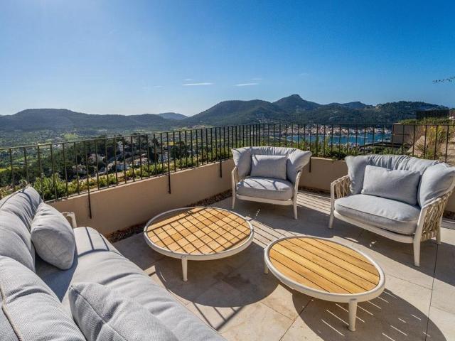 Exclusiva Villa / Chalet de 244 m2 en venta en Puerto de Andratx, España