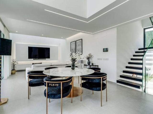 Exclusiva Villa / Chalet de 250 m2 en alquiler en Estepona, Andalucía