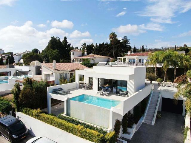Exclusiva Villa / Chalet de 252 m2 en venta en Mijas, España