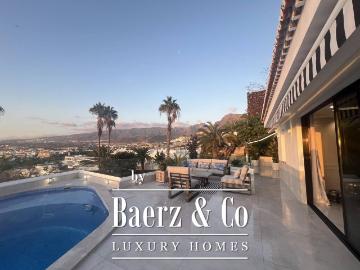 Exclusiva Villa / Chalet de 255 m2 en venta en Adeje, Canarias