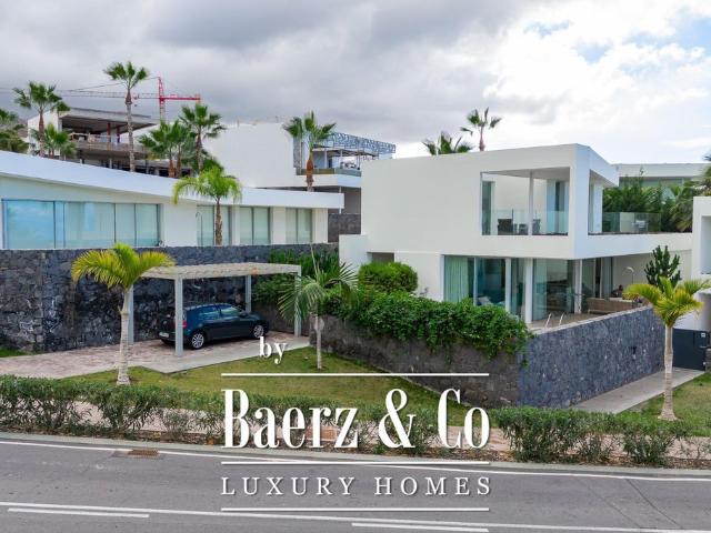 Exclusiva Villa / Chalet de 270 m2 en venta en Guía de Isora, Canarias
