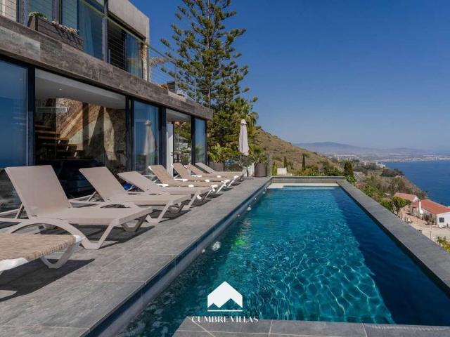 Exclusiva Villa / Chalet de 270 m2 en venta en Salobreña, Andalucía