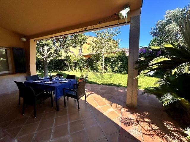 Exclusiva Villa / Chalet de 284 m2 en venta en Calella de Palafrugell, España