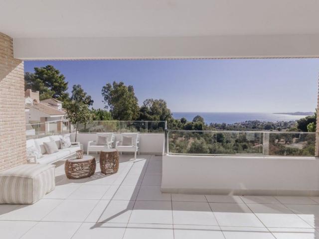 Exclusiva Villa / Chalet de 291 m2 en venta en Benalmádena, Andalucía