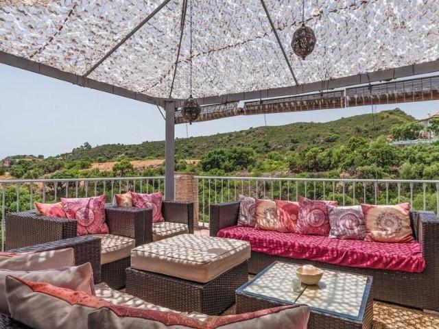 Exclusiva Villa / Chalet de 200 m2 en venta en Estepona, España