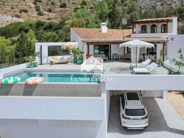 Exclusiva Villa / Chalet de 348 m2 en venta en Almuñécar, España