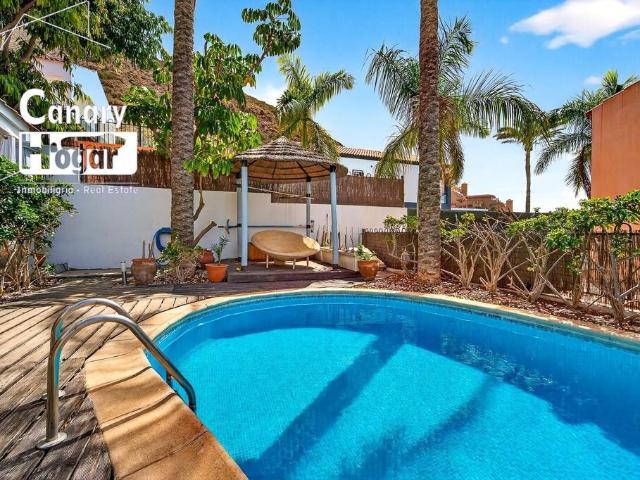 Exclusiva Villa / Chalet de 370 m2 en venta en Arona, España