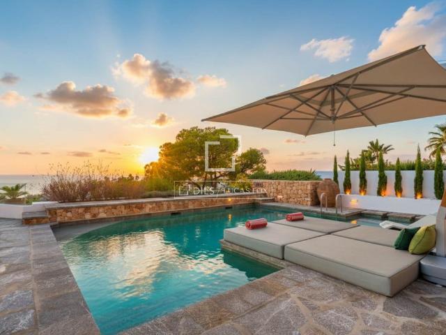 Exclusiva Villa / Chalet de 380 m2 en venta en Cala Vadella, España