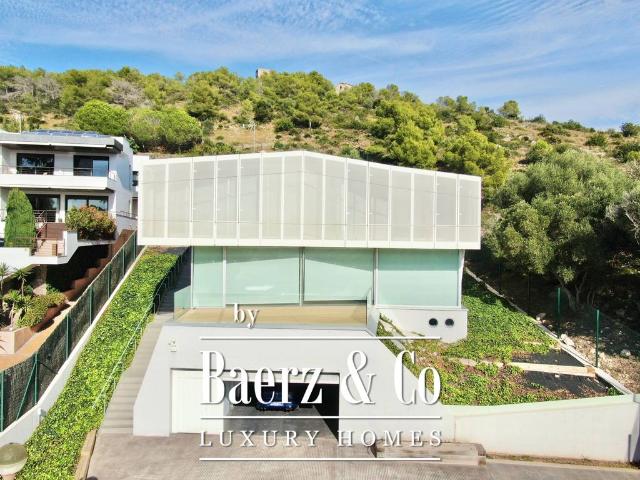Exclusiva Villa / Chalet de 395 m2 en venta en Terramar, Can Girona, Sitges, Cataluña