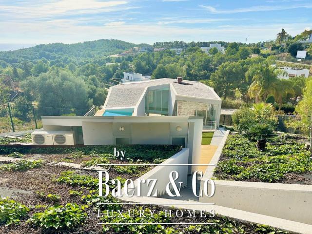 Exclusiva Villa / Chalet de 395 m2 en venta en Terramar, Can Girona, Sitges, Cataluña