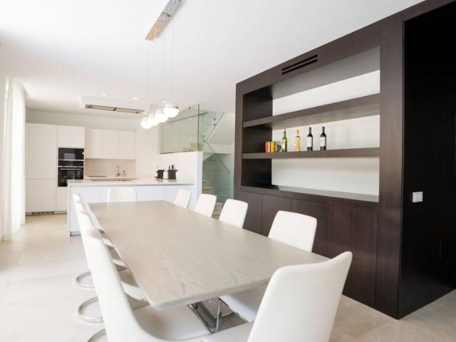 Exclusiva Villa / Chalet de 306 m2 en alquiler en Estepona, España
