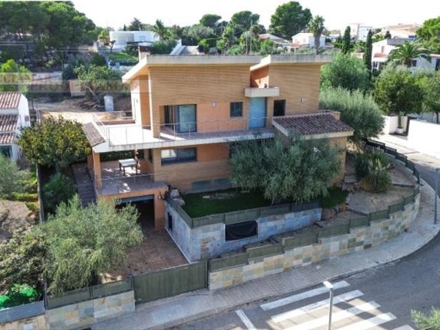Exclusiva Villa / Chalet de 315 m2 en venta en L'Ampolla, Cataluña