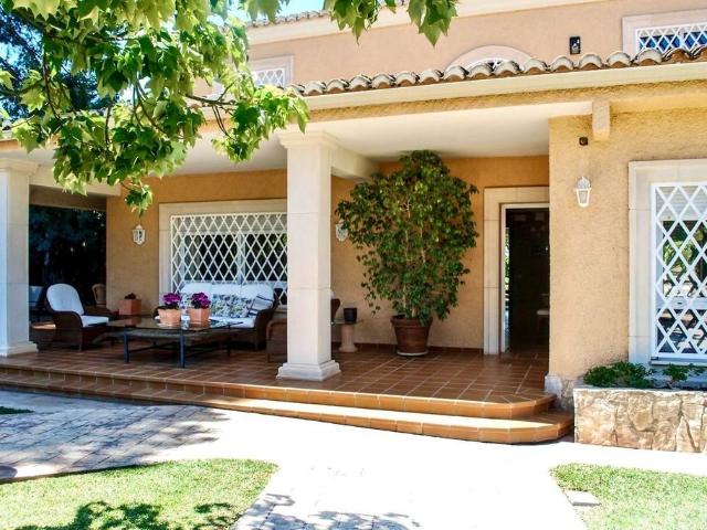 Exclusiva Villa / Chalet de 444 m2 en venta en San Antonio de Benagéber, Comunidad Valenciana