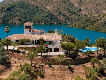 Villa / Chalet de 467 m2 en venta en Istán, España