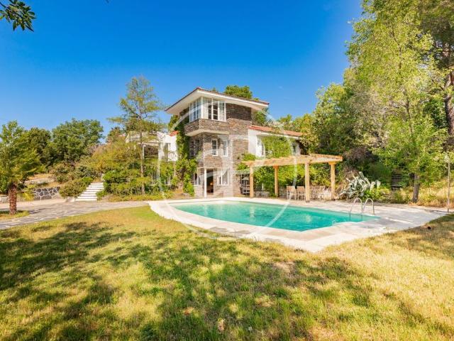 Exclusiva Villa / Chalet de 413 m2 en venta en Torrelodones, Comunidad de Madrid