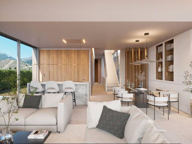 Exclusiva Villa / Chalet de 417 m2 en venta en Marbella, Andalucía