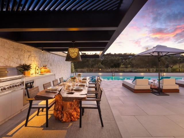 Exclusiva Villa / Chalet de 428 m2 en venta en Marbella, España