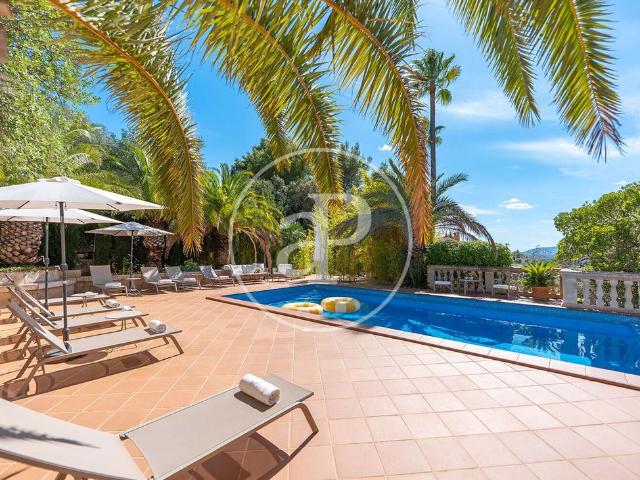 Exclusiva Villa / Chalet de 438 m2 en venta en Bunyola, España