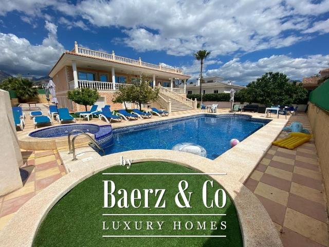 Exclusiva Villa / Chalet de 550 m2 en venta en Alfaz del Pi, Comunidad Valenciana