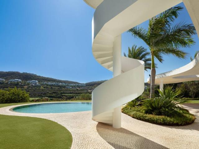Exclusiva Villa / Chalet de 552 m2 en venta en Casares, España