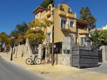 Plaza Juan Romero, Centro de Marbella, Camino de Camoján, Sierra Blanca, Urbanización Lomas de Puente Roman, Málaga, Andalucía, Andalucía