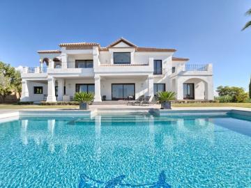 Exclusiva Villa / Chalet de 533 m2 en venta en Benahavís, España