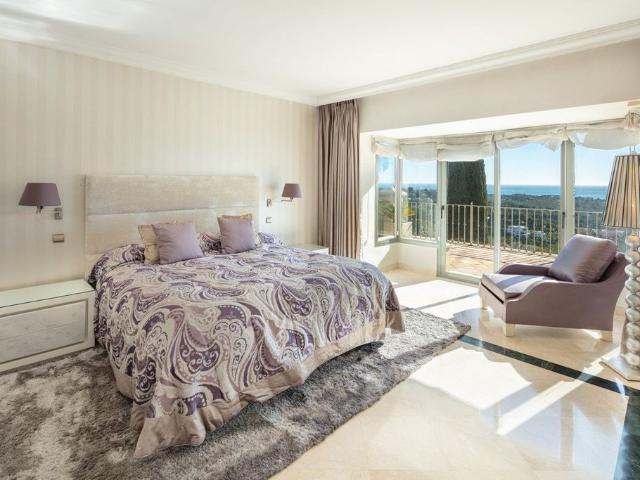 Exclusiva Villa / Chalet de 530 m2 en venta en Benahavís, España