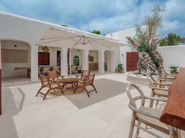 Exclusiva Villa / Chalet de 650 m2 en venta en Cala Llonga, España