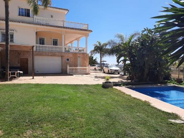 Exclusiva Villa / Chalet de 601 m2 en venta en Mijas, España