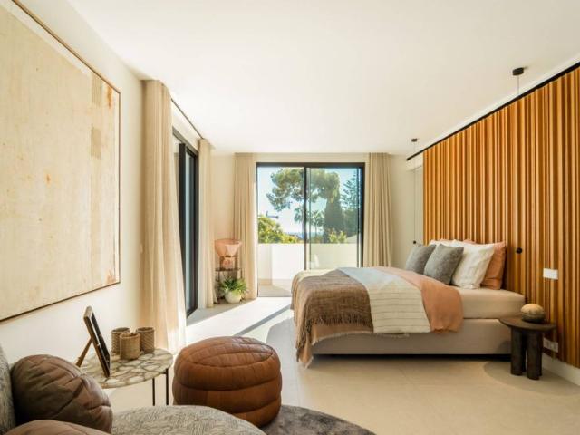 Exclusiva Villa / Chalet de 615 m2 en venta en Marbella, España
