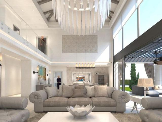 Exclusiva Villa / Chalet de 620 m2 en venta en Estepona, España